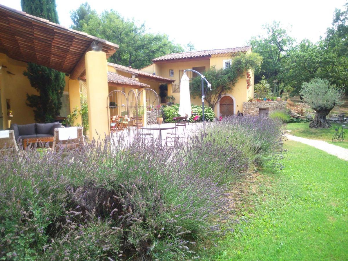 Le Mas Des Pierres Blanches Bed and Breakfast Venasque Eksteriør billede